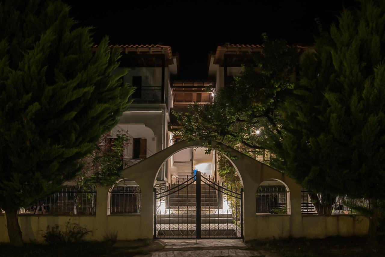 Seasidelongo Houses 1 Min From The Beach Of Nikiti Extérieur photo
